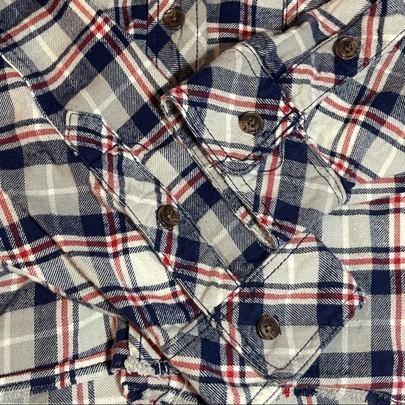 BDG Urban Outfitters Rayne Flannel Plaid Button Down Crop Shirt size Medium - Picture 9 of 14